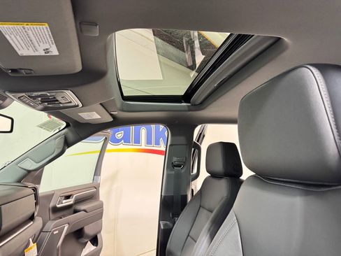 New 2025 GMC Sierra 2500 SLT image 12