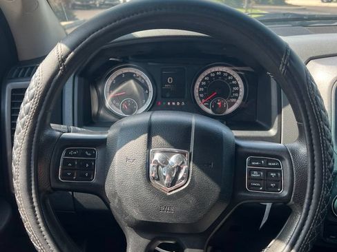 Used 2016 RAM 1500 Express AWD/4WD image 12