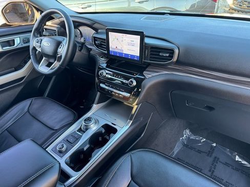 Certified 2023 Ford Explorer Limited w/ Equipment Group 301A image 23