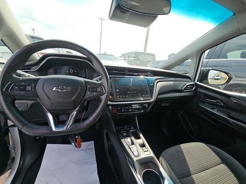 Used 2023 Chevrolet Bolt LT w/ Driver Confidence Package FWD image 13