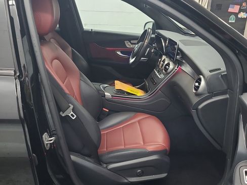 Used 2021 Mercedes-Benz GLC 300 image 13