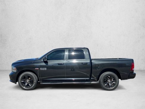 Used 2017 RAM 1500 Sport RWD image 8
