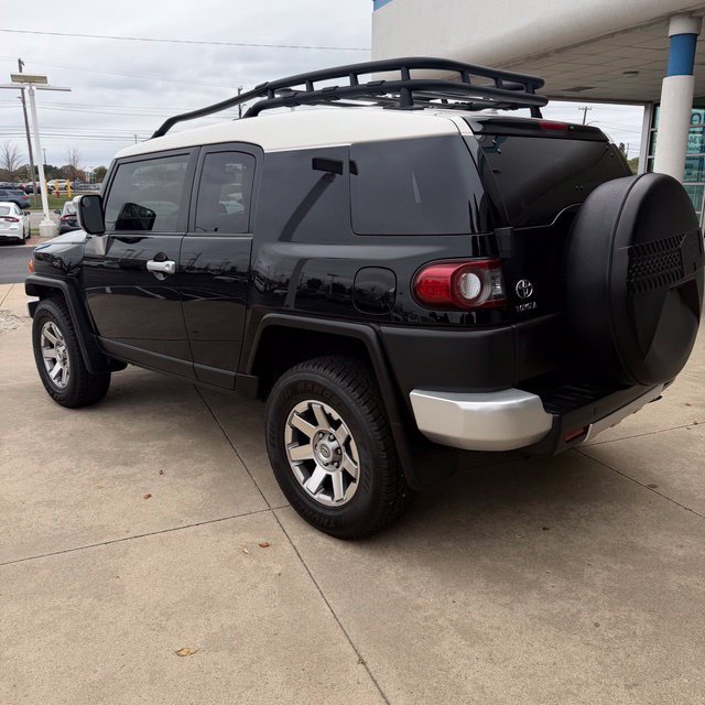 Used 2014 Toyota FJ Cruiser 4WD w/ Upgrade Package image 18