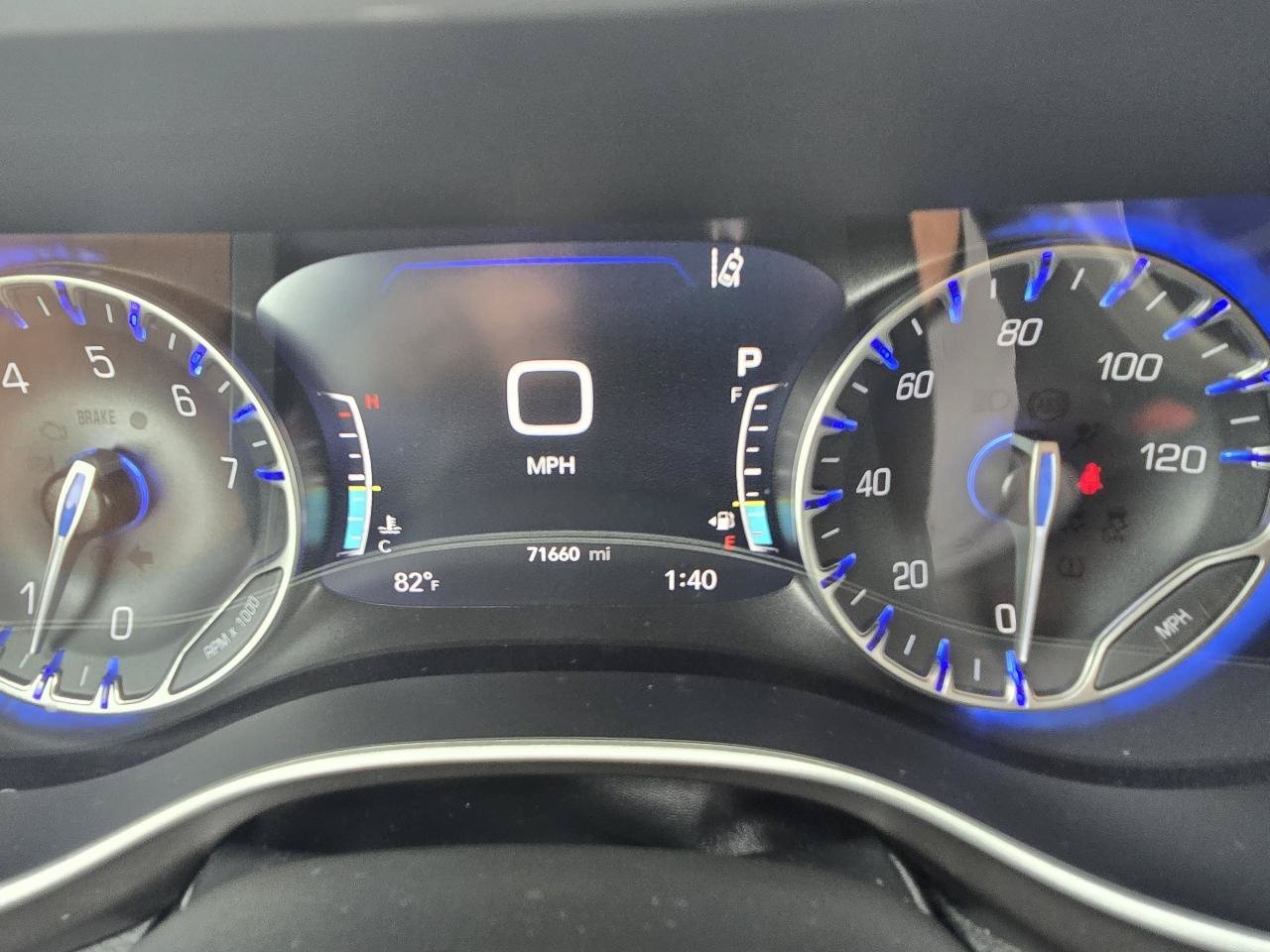 Used 2023 Chrysler Pacifica Touring-L FWD image 28