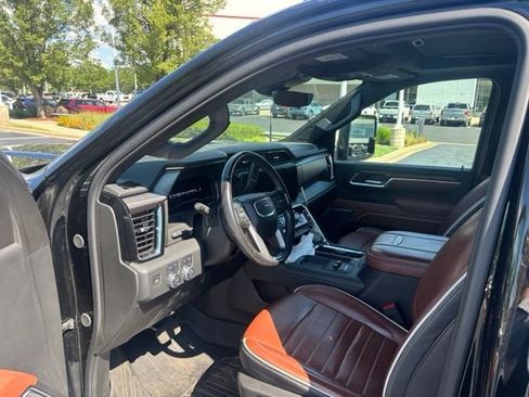 Used 2025 GMC Sierra 2500 Denali Ultimate w/ Max Trailering Package AWD/4WD image 11