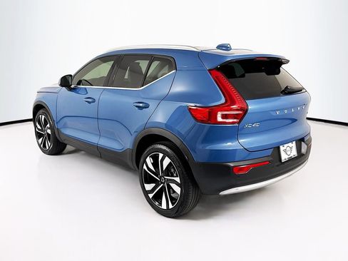 Used 2024 Volvo XC40 B5 Plus w/ Climate Package AWD/4WD image 7