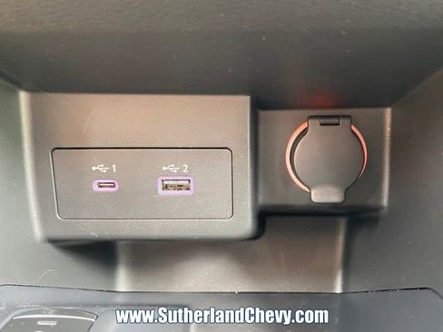 Used 2022 Nissan Kicks SV FWD image 27
