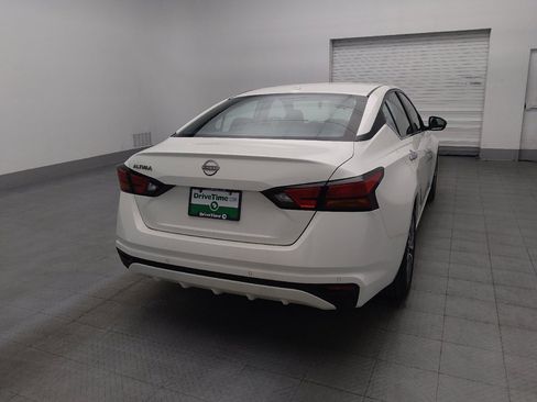 Used 2025 Nissan Altima 2.5 SV FWD image 7