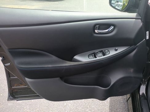 Used 2021 Nissan Leaf S w/ S Charge Package FWD image 14