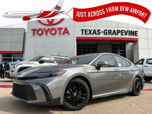 New 2026 Toyota Camry SE image 1