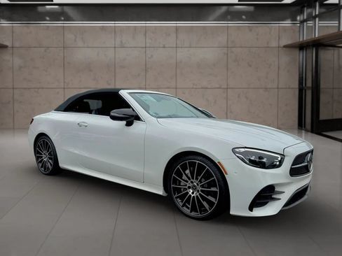 Used 2023 Mercedes-Benz E 450 Cabriolet image 13