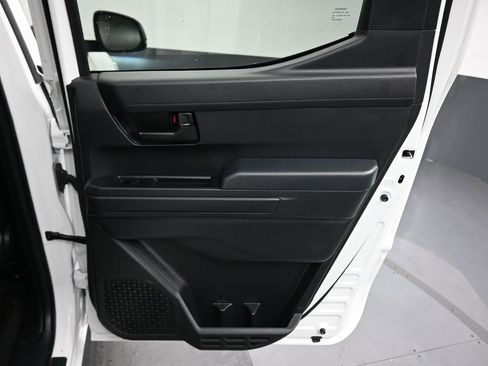 Used 2025 Toyota Tacoma SR image 36