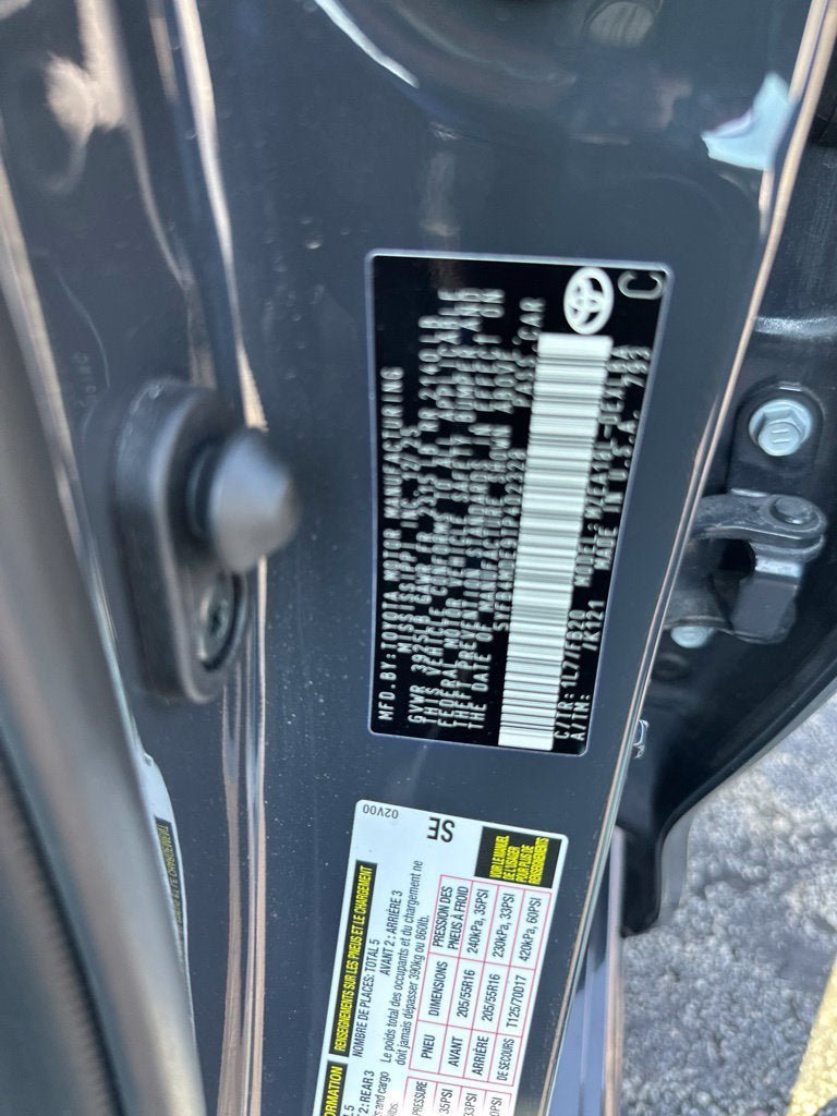 Used 2026 Toyota Corolla LE FWD image 15