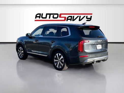 Used 2022 Kia Telluride EX w/ EX Premium Package image 5