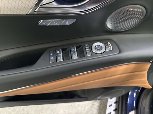 New 2026 Genesis GV80 2.5T Advanced image 19