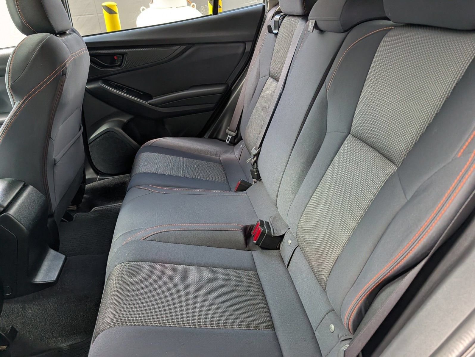 Used 2019 Subaru Crosstrek 2.0i Premium w/ Moonroof Package AWD/4WD image 18