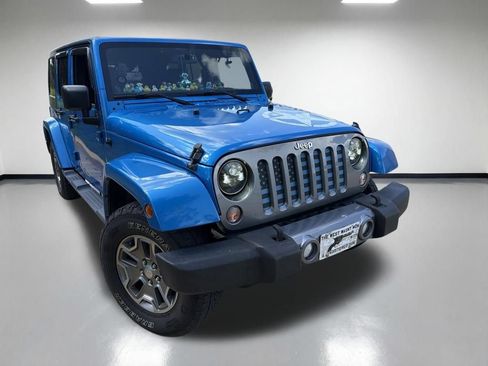 Used 2014 Jeep Wrangler Unlimited Sport AWD/4WD image 2