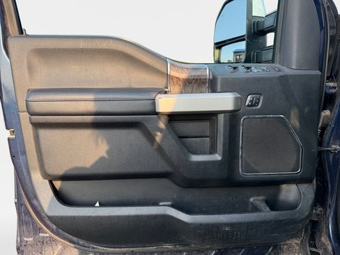Used 2018 Ford F250 Lariat w/ Chrome Package AWD/4WD image 20