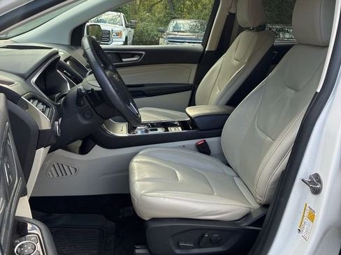 Used 2020 Ford Edge Titanium w/ Equipment Group 301A image 12
