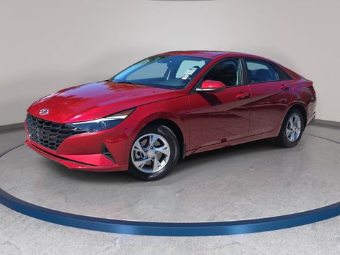 Used 2023 Hyundai Elantra SE FWD image 1