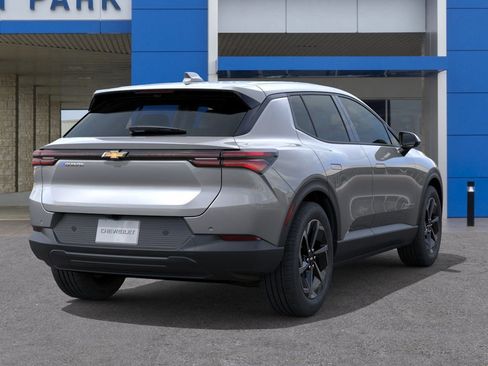New 2026 Chevrolet Equinox EV LT image 4