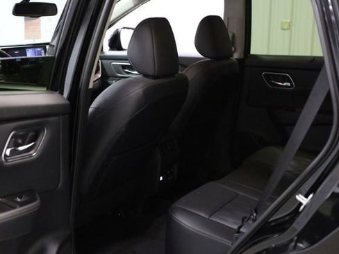 New 2026 Nissan Rogue Platinum image 19