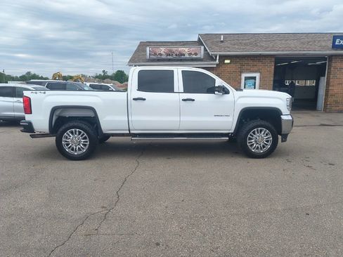 Used 2015 GMC Sierra 2500 4x4 Crew Cab w/ Snow Plow Prep Package image 2