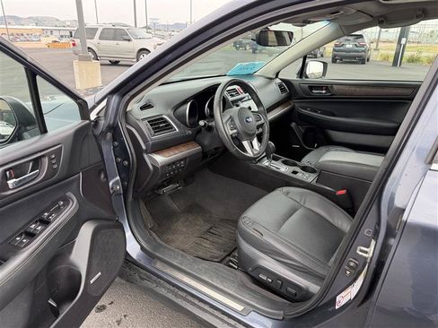 Used 2017 Subaru Outback 2.5i Limited AWD/4WD image 8