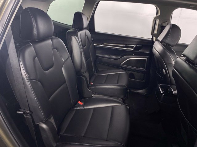 Used 2024 Kia Telluride S w/ S Sunroof Package FWD image 17