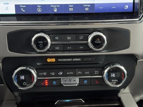 Certified 2022 Ford F250 Lariat w/ Lariat Ultimate Package image 6