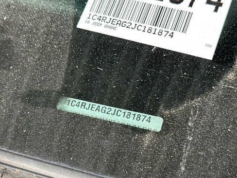 Used 2018 Jeep Grand Cherokee Altitude image 3