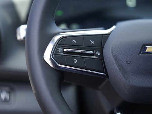 New 2026 Chevrolet Equinox LT FWD image 18