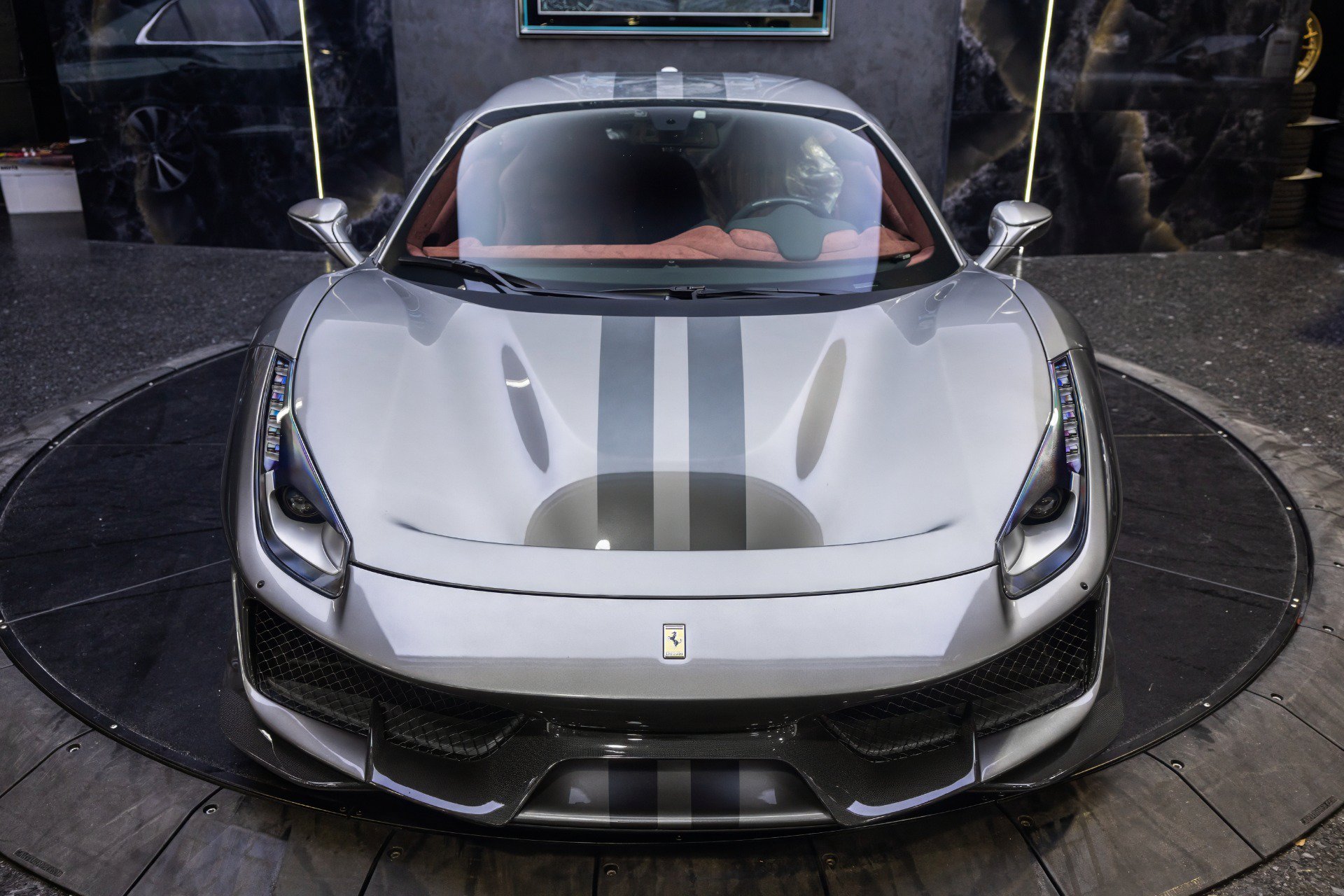 Used 2019 Ferrari 488 Pista Coupe RWD image 11
