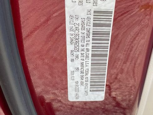 Used 2019 Chrysler Pacifica Touring-L FWD image 19