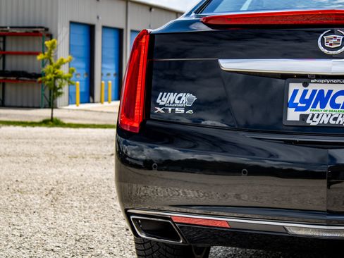 Used 2014 Cadillac XTS Premium AWD/4WD image 10
