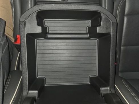 Used 2024 Chevrolet Tahoe Premier AWD/4WD image 18