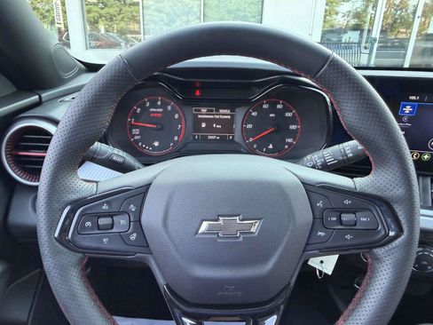 Used 2024 Chevrolet Trax RS w/ Driver Confidence Package FWD image 25