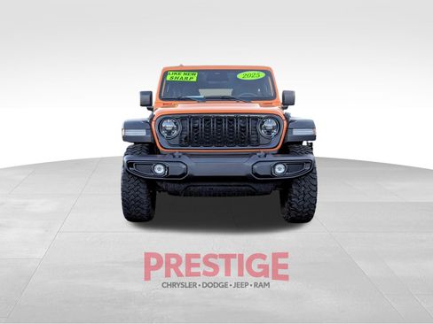 Used 2025 Jeep Wrangler Unlimited Sport AWD/4WD image 3