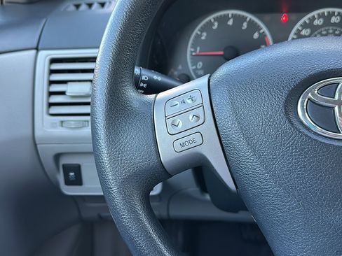 Used 2012 Toyota Corolla L image 15