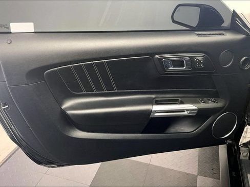 Used 2016 Ford Mustang GT Premium w/ Equipment Group 401A RWD image 25