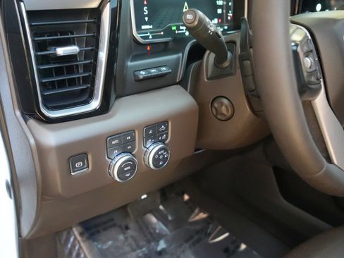 Used 2022 GMC Sierra 1500 Denali w/ Denali Reserve Package AWD/4WD image 21