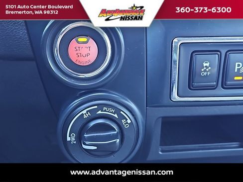 Used 2022 Nissan Titan SV w/ Accessory Utility Package image 17