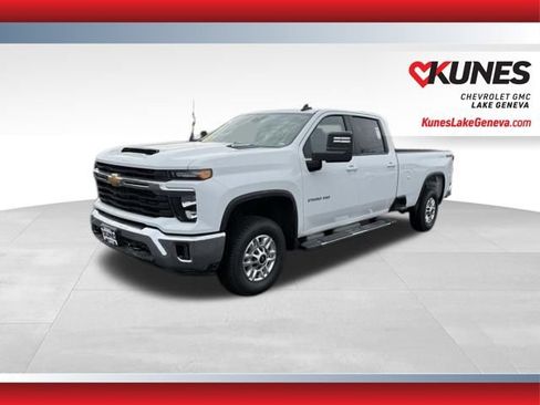 Used 2025 Chevrolet Silverado 2500 LT w/ Convenience Package AWD/4WD image 9