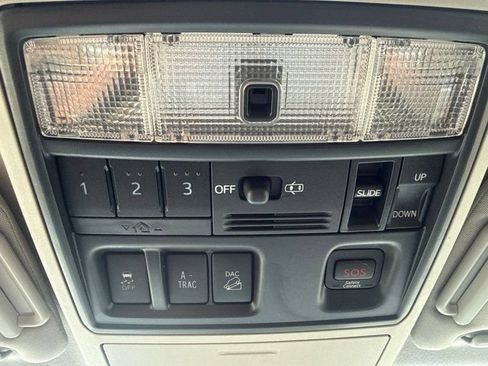 Used 2015 Toyota 4Runner Limited w/ Four Season Floor Mat Package AWD/4WD image 32