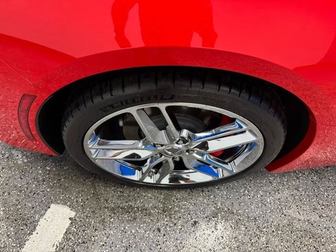 Used 2019 Chevrolet Corvette Stingray Coupe w/ 1LT RWD image 26