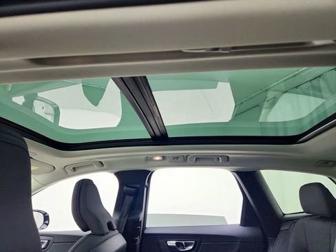 New 2026 Volvo XC60 B5 Plus w/ Climate Package image 18