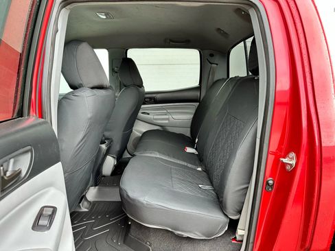 Used 2015 Toyota Tacoma Pickup 4D 5 ft w/ TRD Sport Package image 12