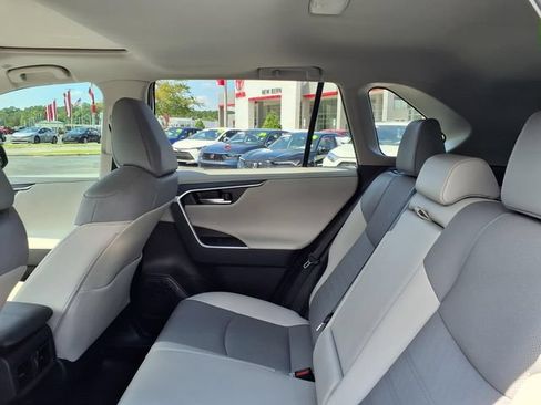 Used 2024 Toyota RAV4 Limited FWD image 7