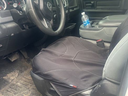 Used 2013 RAM 2500 Tradesman w/ Chrome Appearance Group image 2