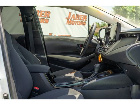 Used 2022 Toyota Corolla LE w/ Carpet Mat Package (TMS) FWD image 36